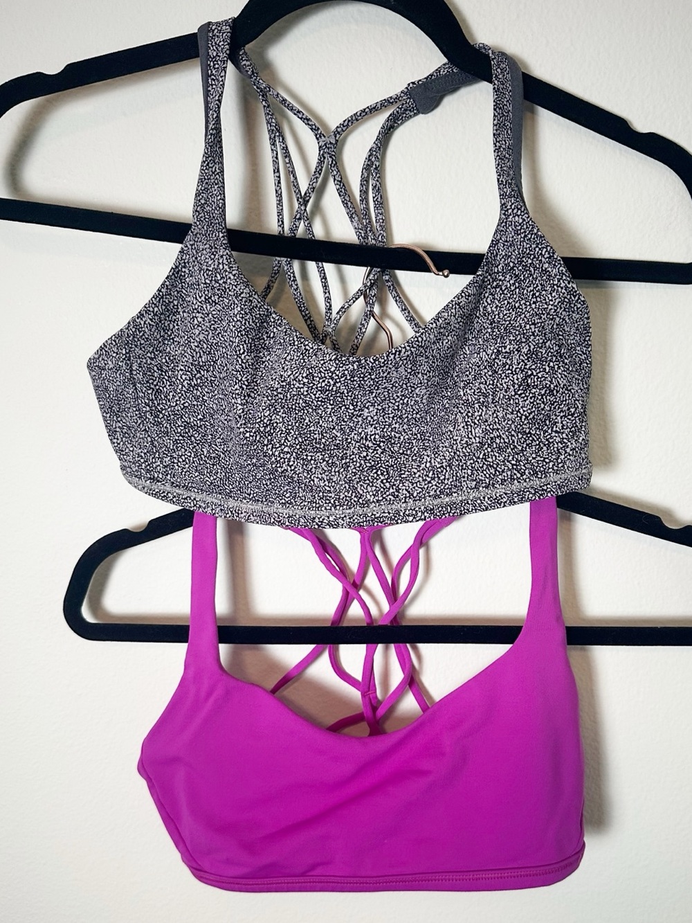 Lululemon Free To Be Zen Bra 2 Pack Hot Pink Black White Spotted 6